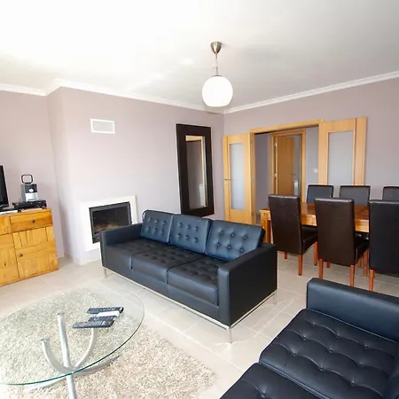 Clementine Apartment